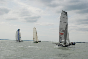TeamO sponsorise la série britannique de skiffs de 18 pieds 